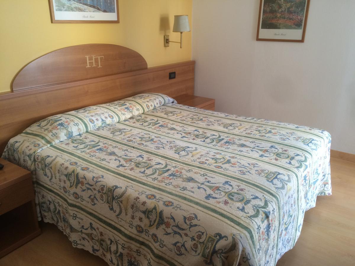 Hotel Tritone Caorle Kültér fotó