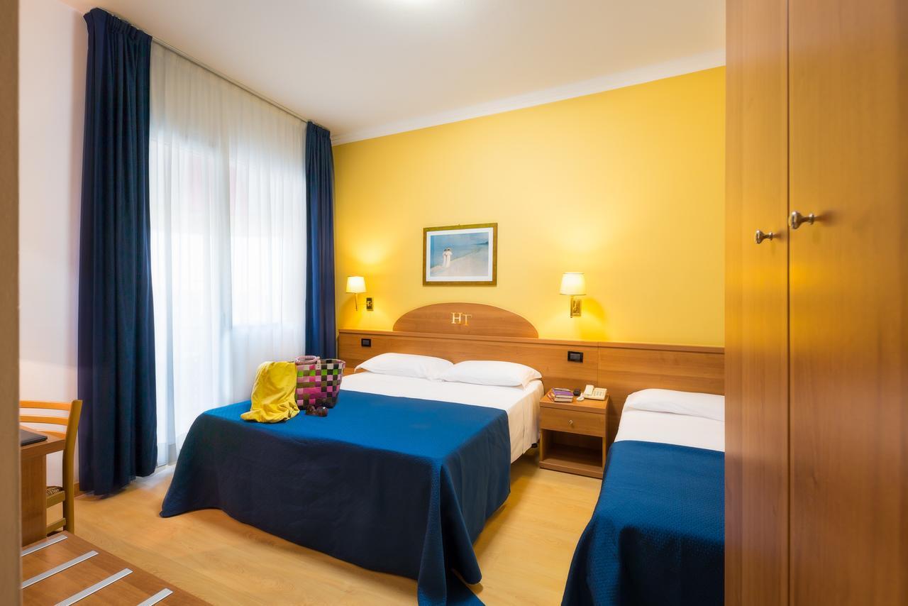 Hotel Tritone Caorle Kültér fotó